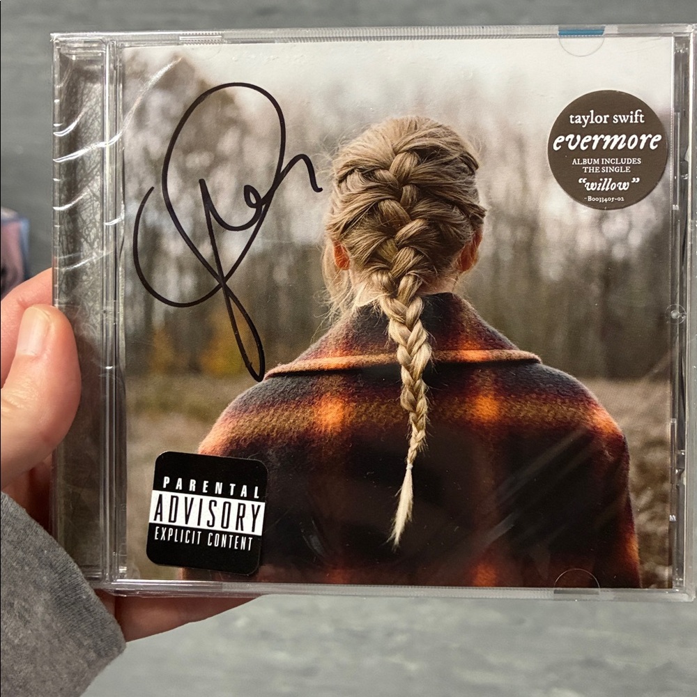 NEW Signed Taylor Swift Evermore CD